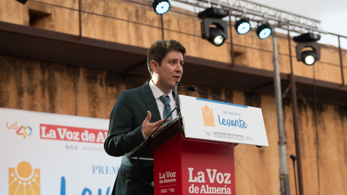 El periodista y delegado de La Voz y la SER en el Levante Almeriense, Guillermo Mirón.