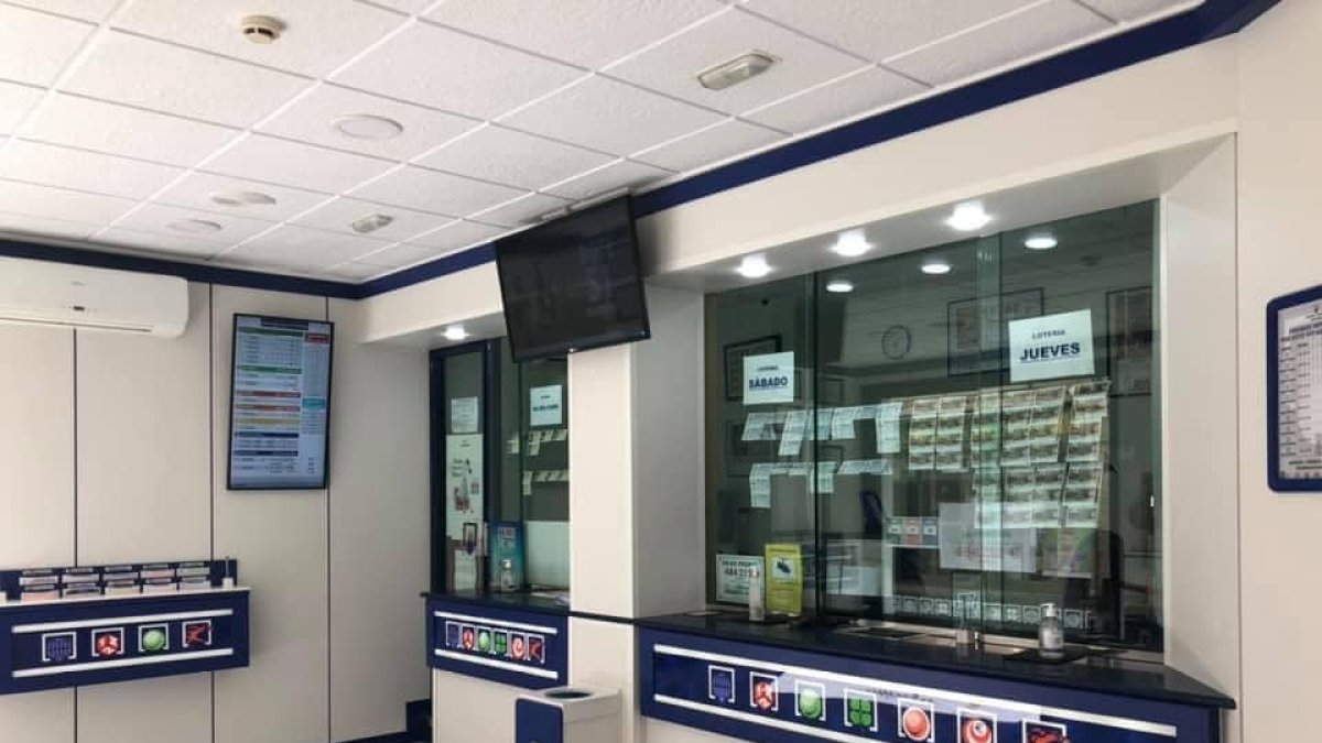 Interior de la Administración de Loterías número 2 de Tíjola, en una imagen de archivo.