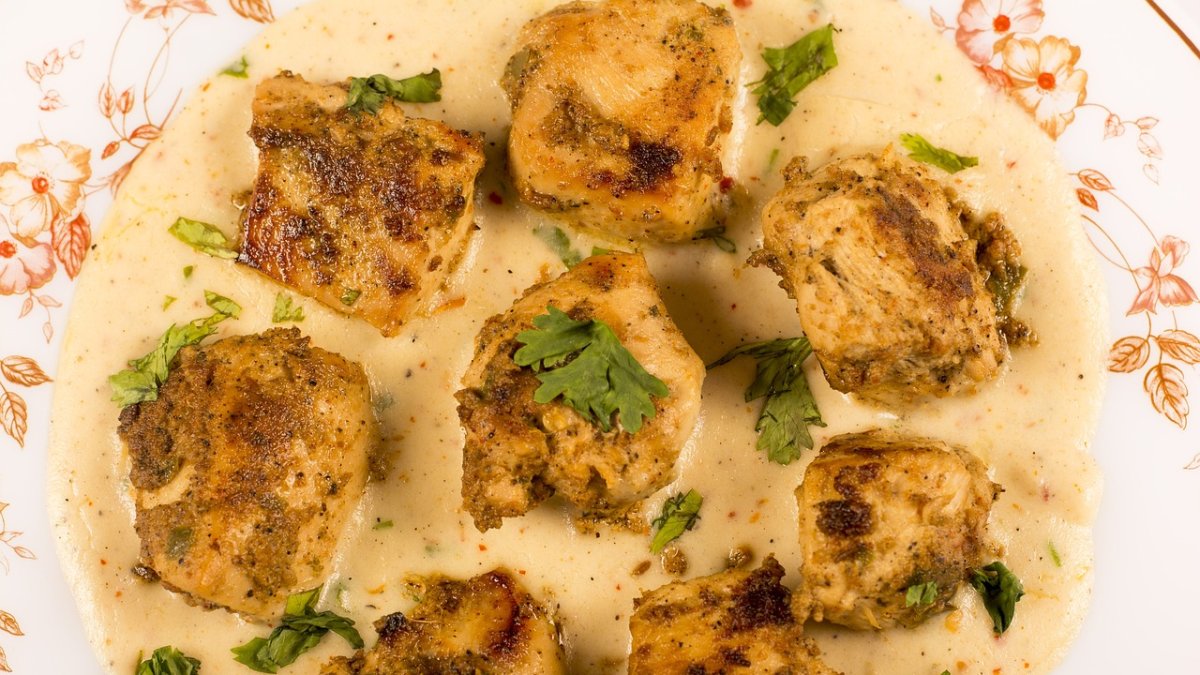 Pollo en tu almuerzo del sábado.