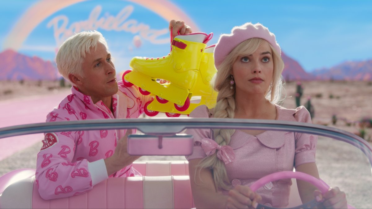 Margot Robbie es Barbie y Ryan Gosling es Ken en la película sobre la muñeca dirigida por Greta Gerwig.