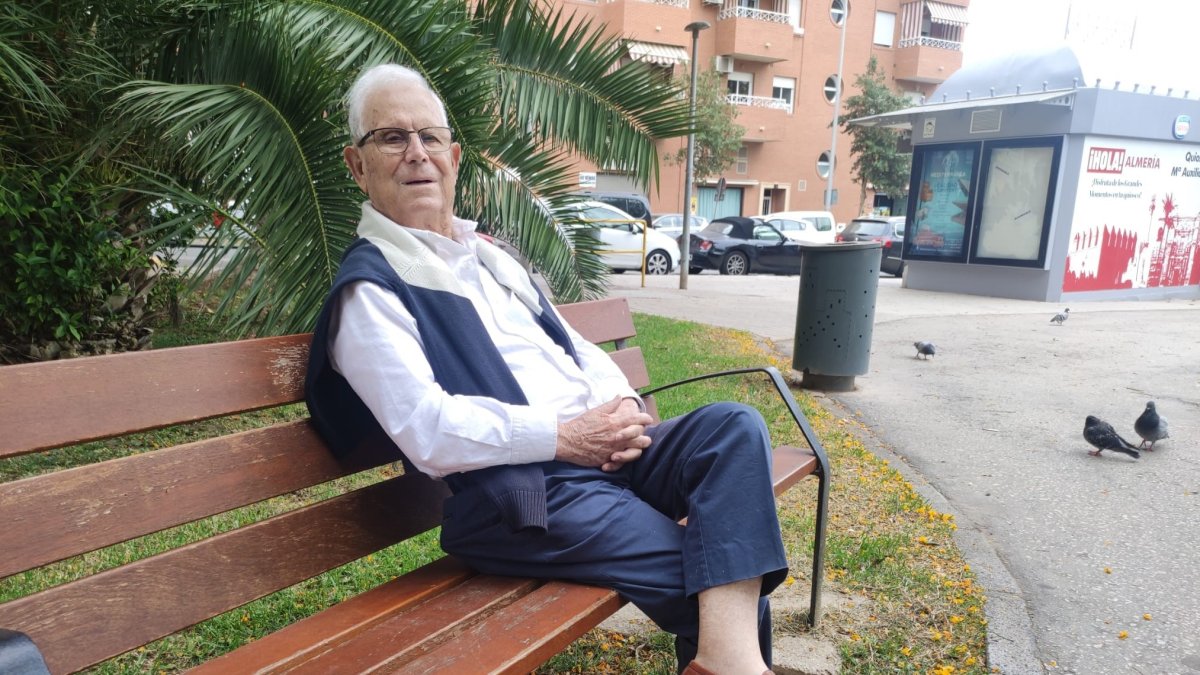 Eusebio Navarro, un hombre de fútbol habla de todo con LA VOZ y Cadena SER.