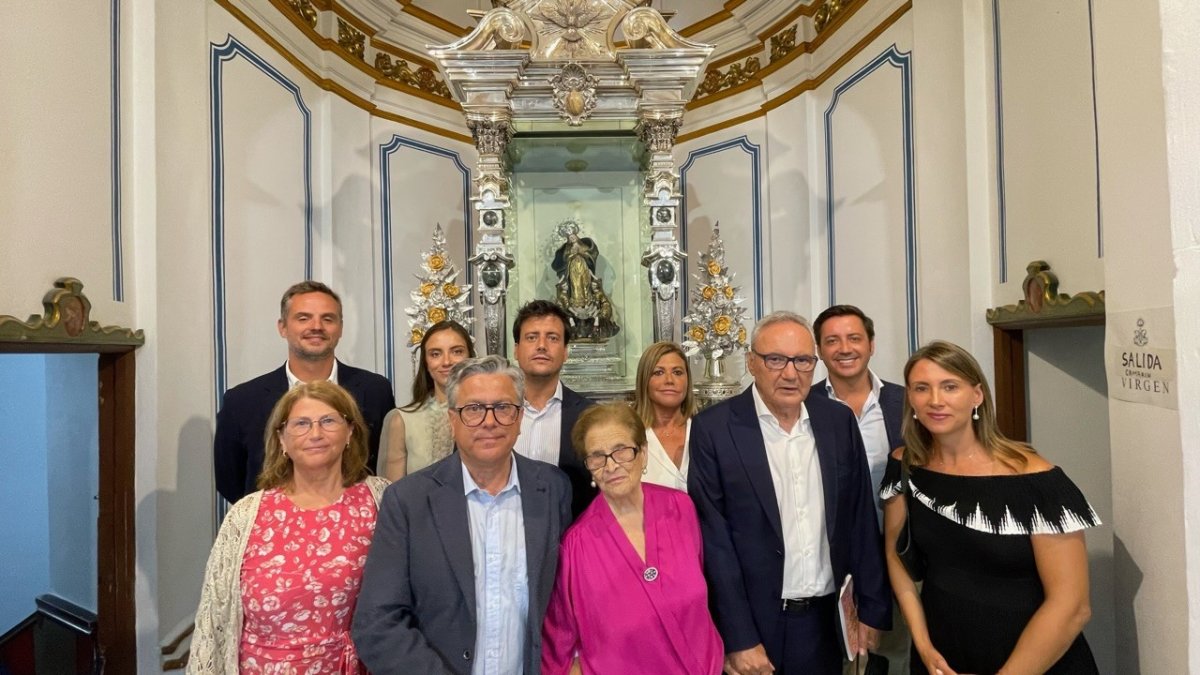 Los galardonados con las Medallas del Patronazgo de la Virgen del Saliente.