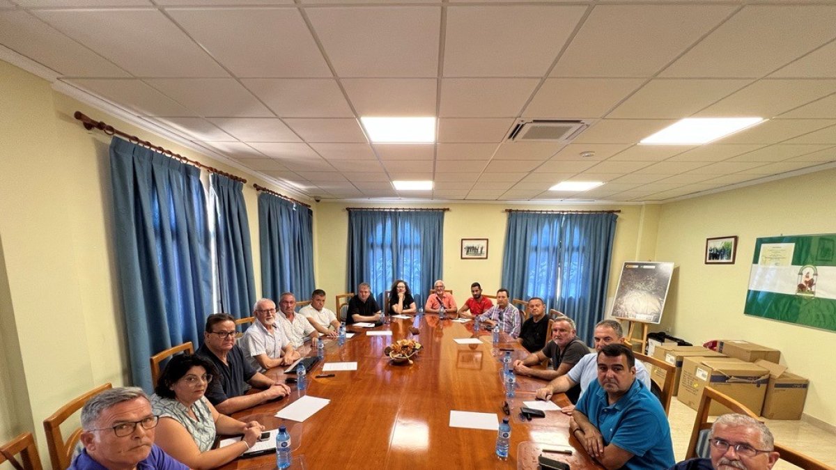 Reunión de urgencia de la Mesa del Agua para abordar el problema del regadío