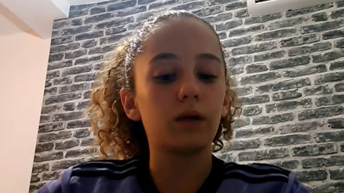 La menor, en el vídeo publicado en redes sociales.