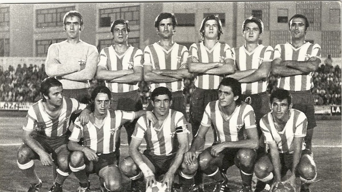 Formación de la AD Almería en aquel Trofeo Remasa de 1973.