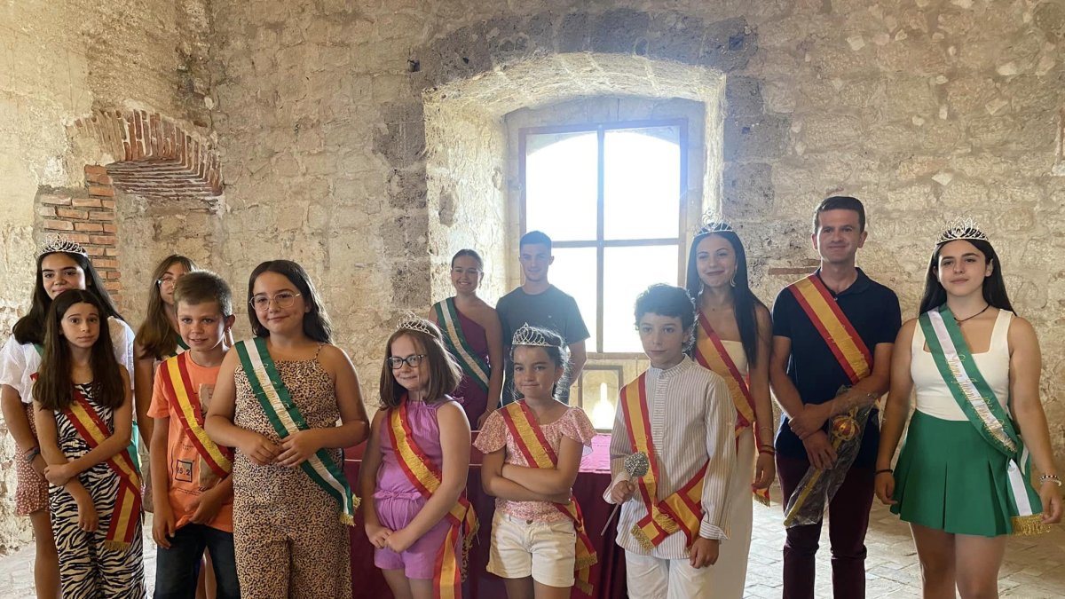 Coronación de los reyes y reinas de las fiestas 2023 en el Castillo de Vélez-Blanco.