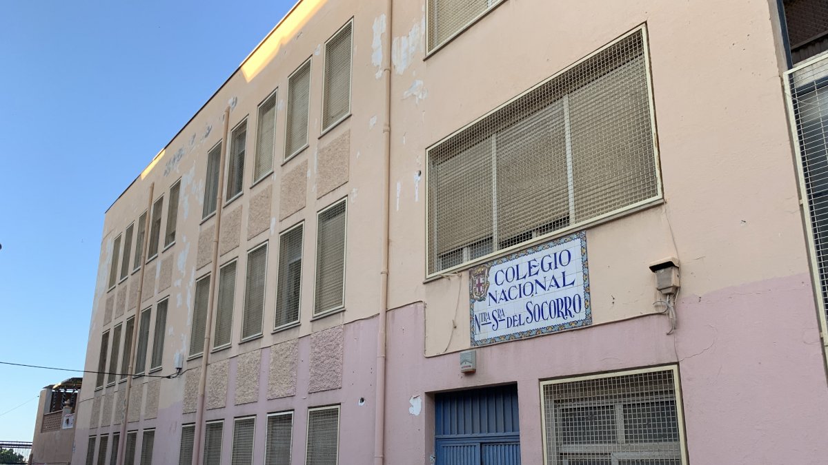 Fachada del colegio Virgen de Socorro.