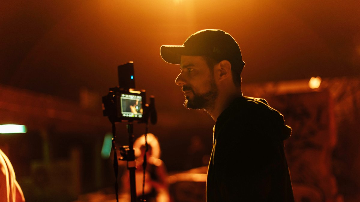 Ángel Gómez Hernández, durante el rodaje de El Hombre del Saco. Foto: Dani Medina.