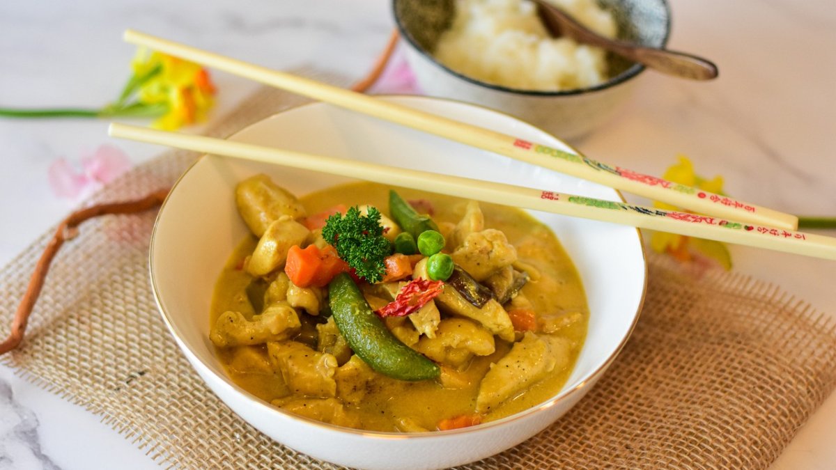 Pollo al curry.