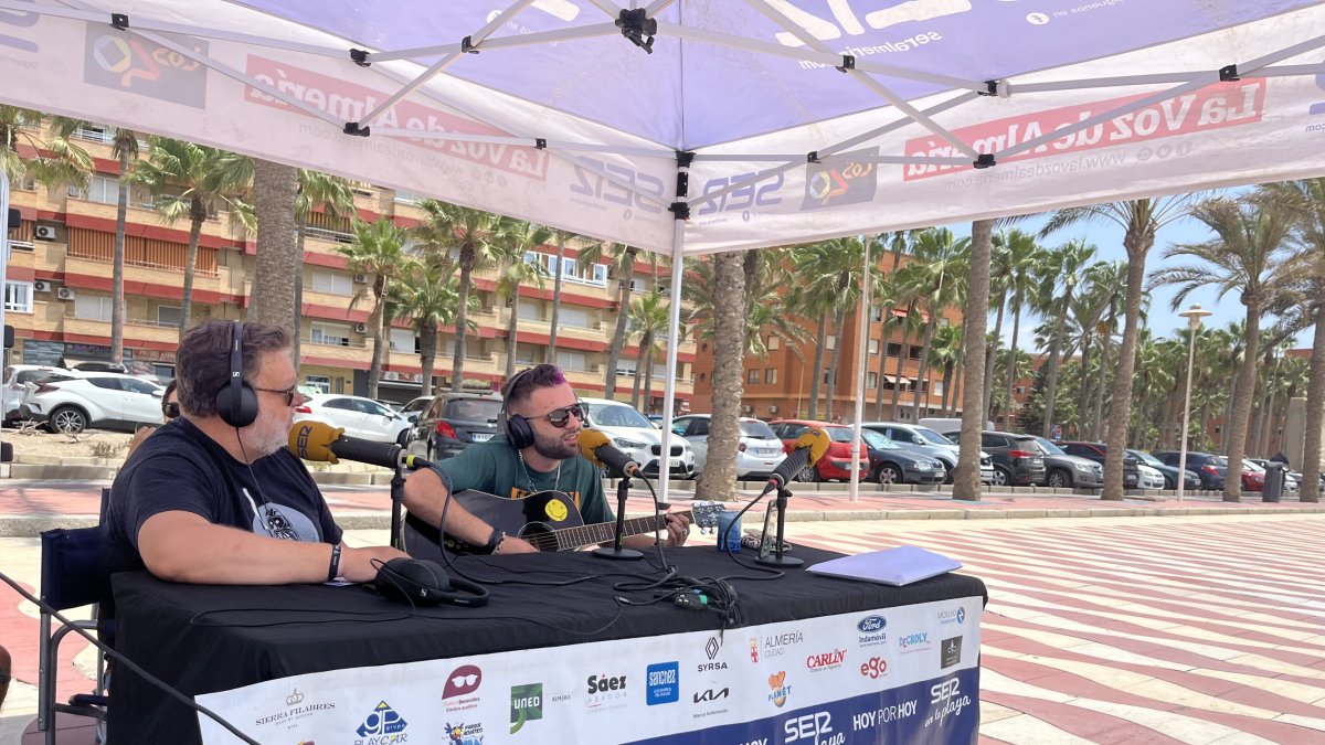 Rafa Tornado ha tocado una canción en directo