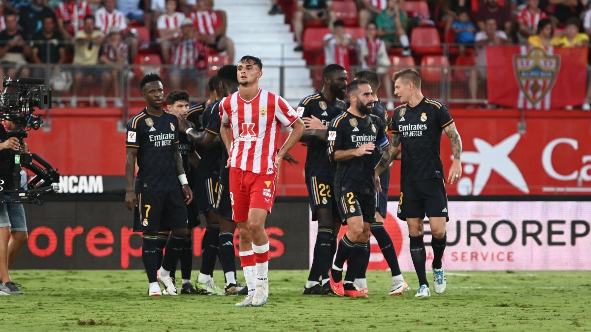 Marc Pubill hizo un partido espectacular tapando a Vinicius Jr.