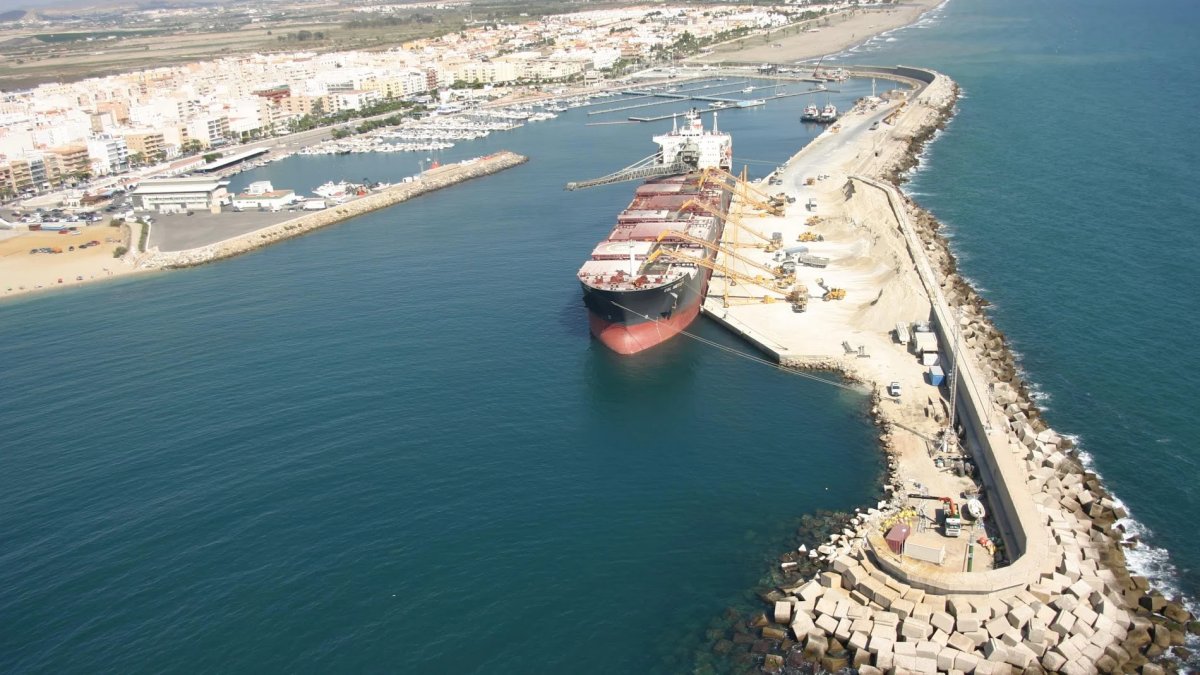 Imagen de archivo del puerto garruchero.