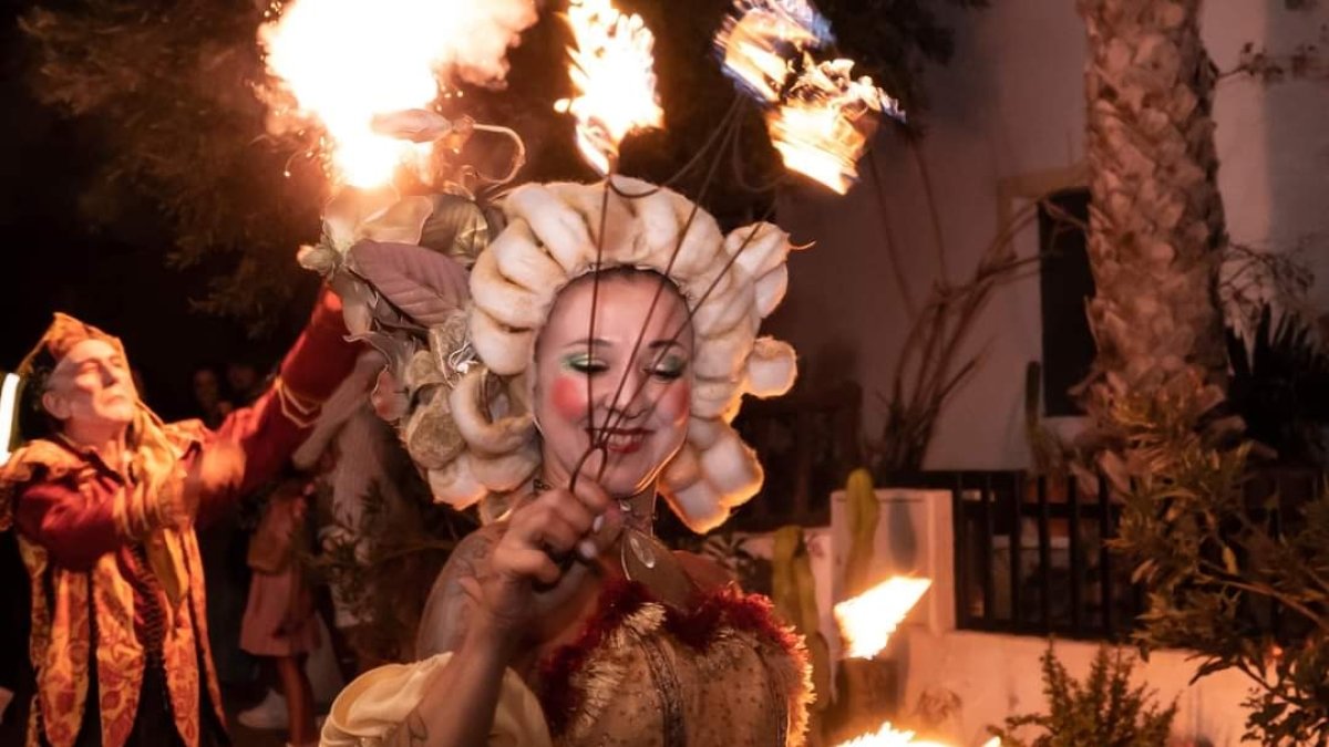 Imagen del pasacalles que tuvo lugar en 2022 en Rodalquilar.