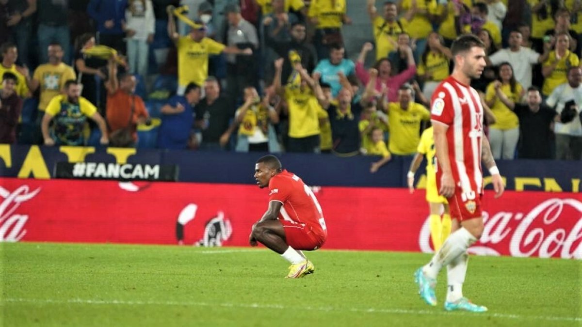 Akieme al final del Villarreal-Almería de la pasada temporada.