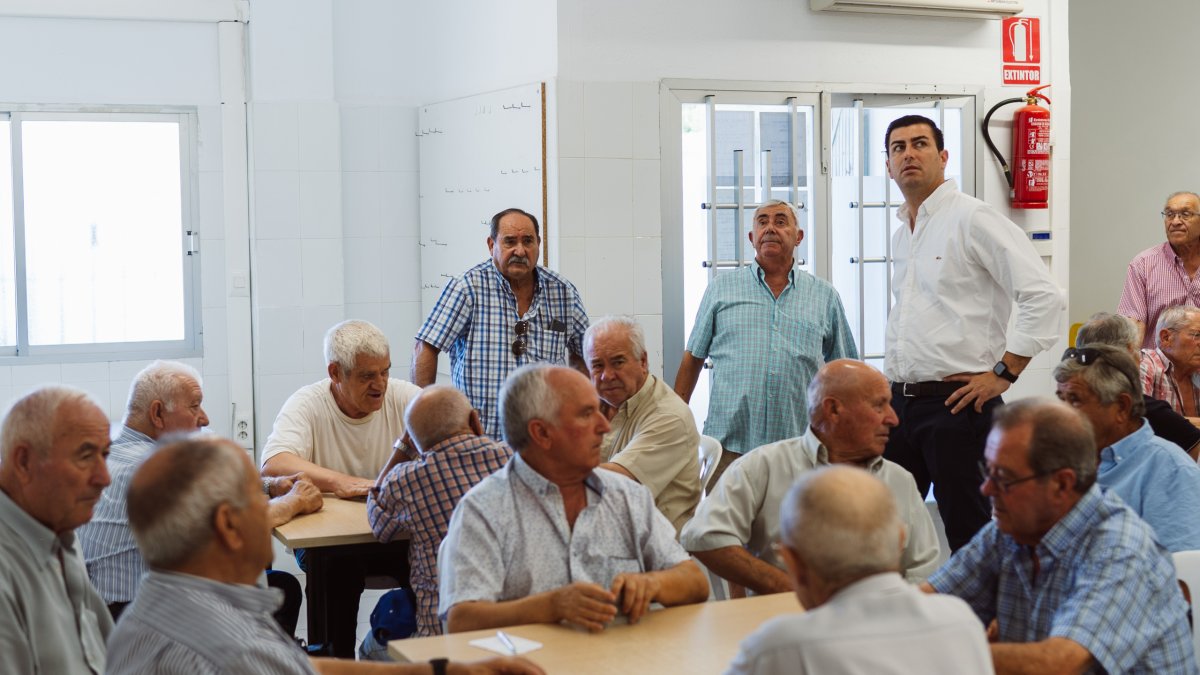 Visita a la tercera edad de Campohermoso