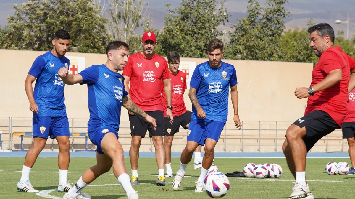 Vicente Moreno confía en sacar ya la primera victoria de la temporada.