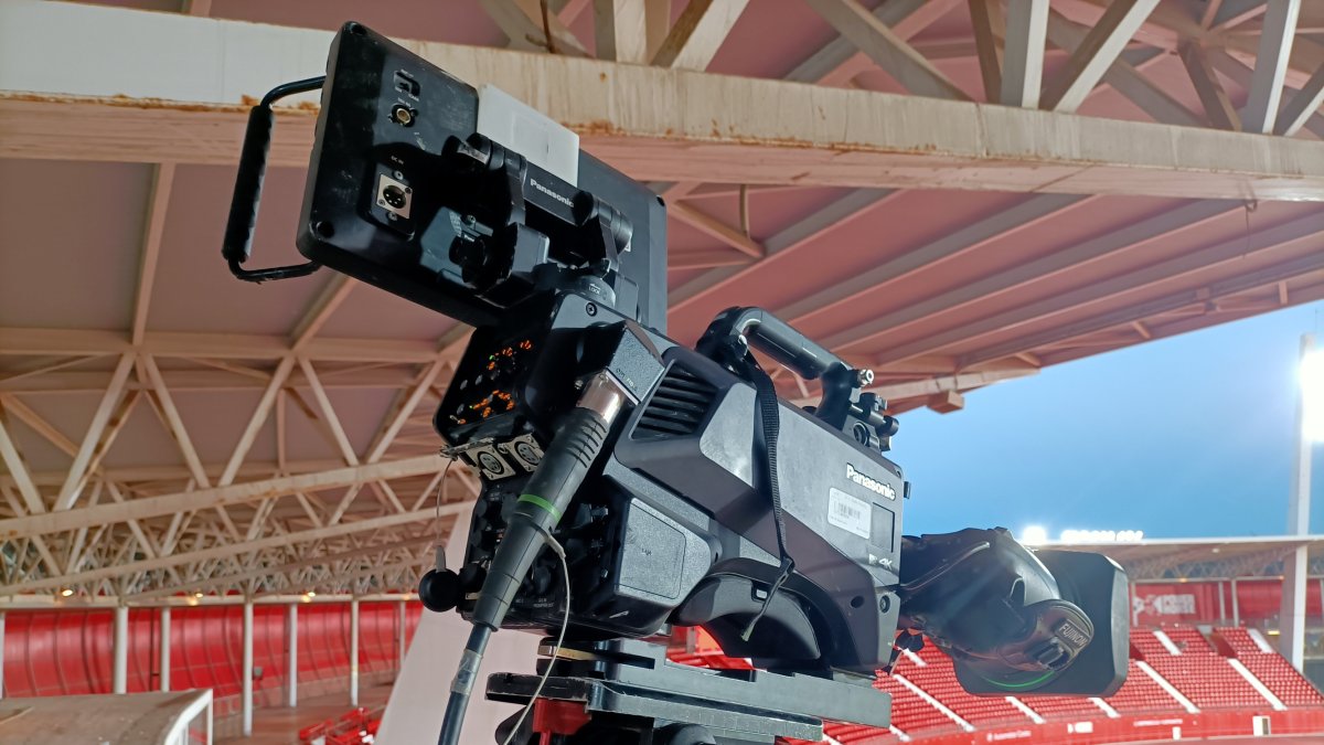 Un domingo de buen fútbol entre dos equipos valientes en La Cerámica.