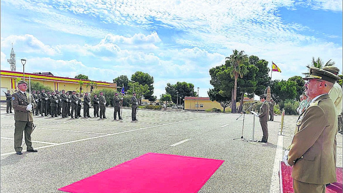 Acto de relevo en Los Arcos.