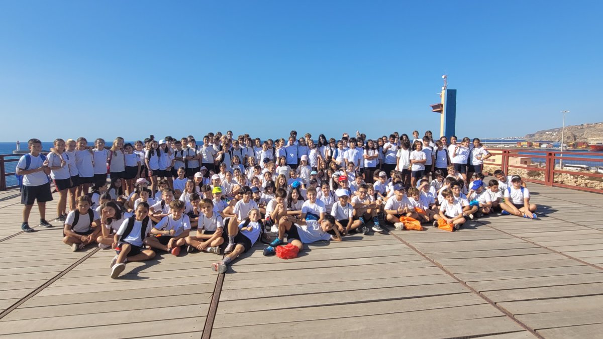 Alumnos de tercer ciclo de Primaria del centro Stella Maris durante la visita