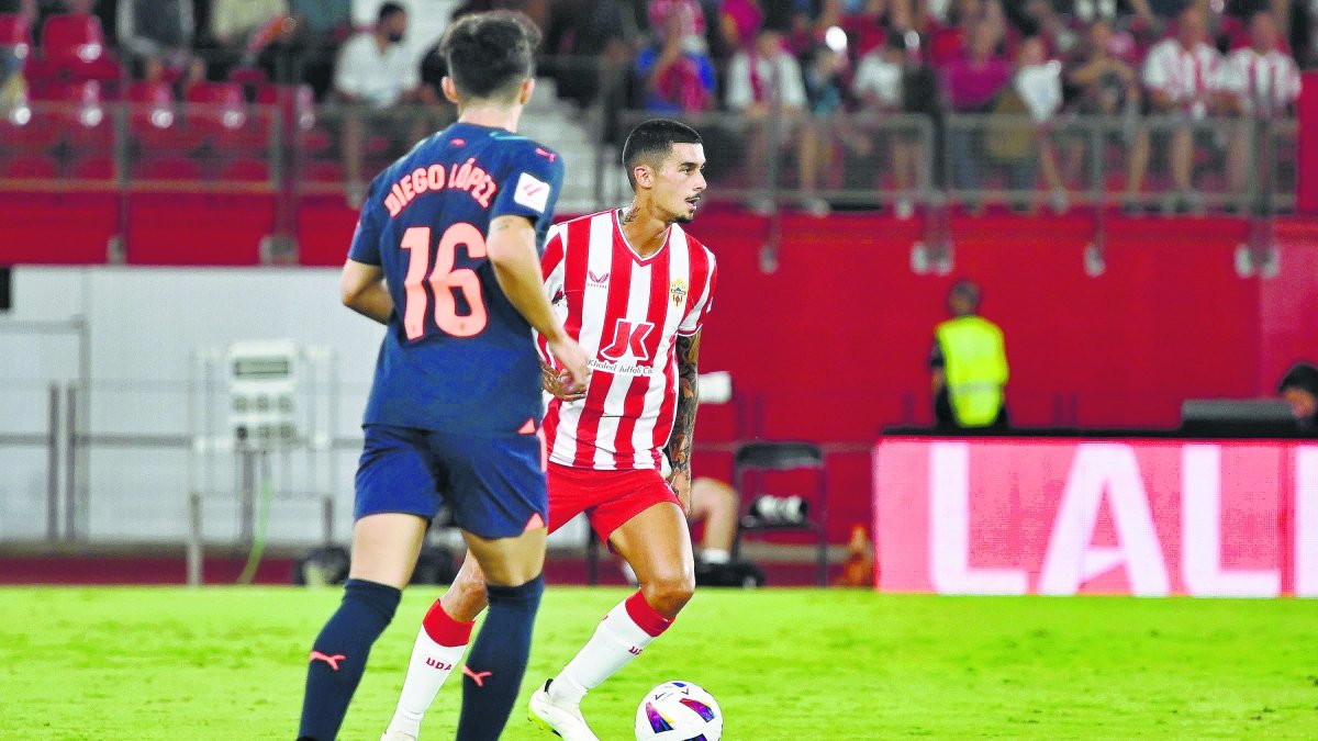 Chumi en el Almería-Valencia del sábado.