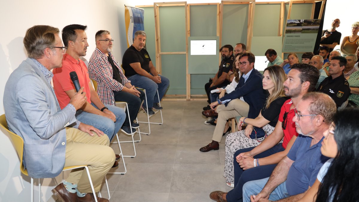 Desarrollo del acto realizado en El Ejido con motivo del Día Mundial del Turismo.