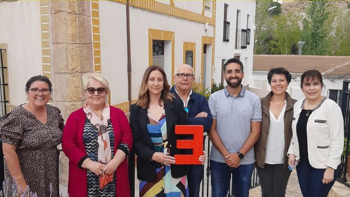 Toñi Castellano y es resto de candidatos de la Plataforma España Vaciada que se presentó en Alcóntar en las últimas elecciones.