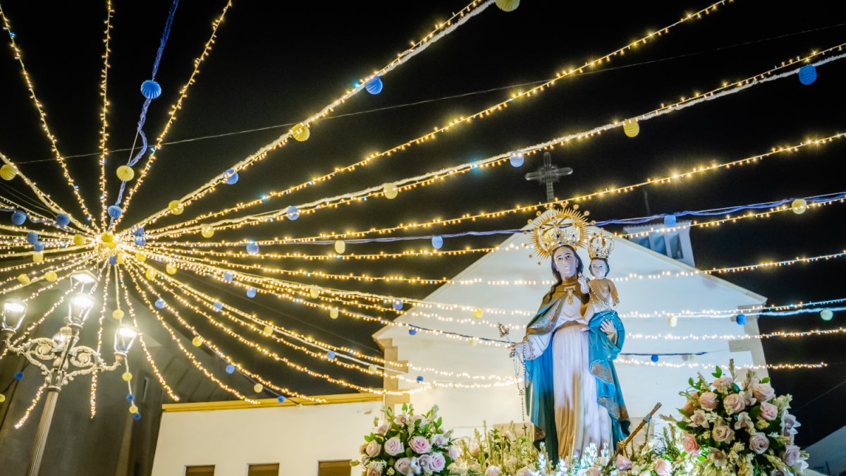 Imagen de archivo de las fiestas de la Virgen del Rosario en Roquetas.