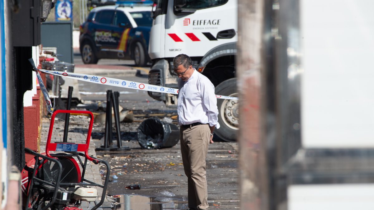 La zona de ocio de Murcia donde se declaró el fuego, horas después.