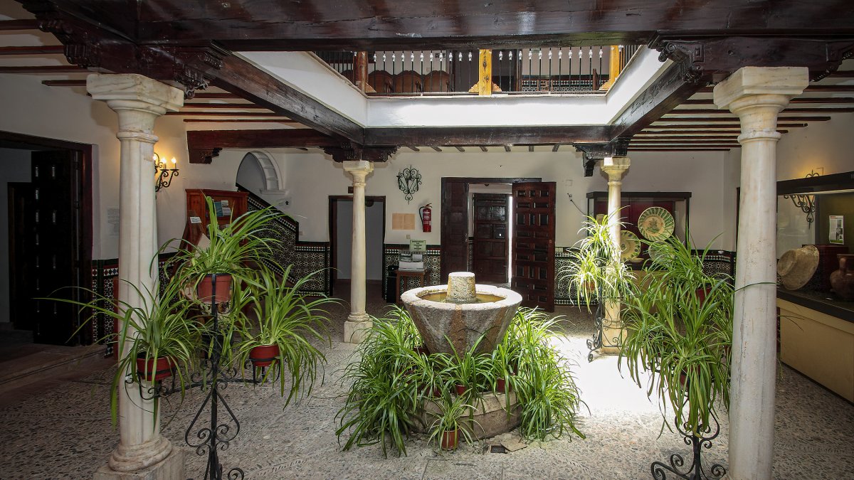Patio Casa Palacio Las Godoyas. Foto: Pako Manzano