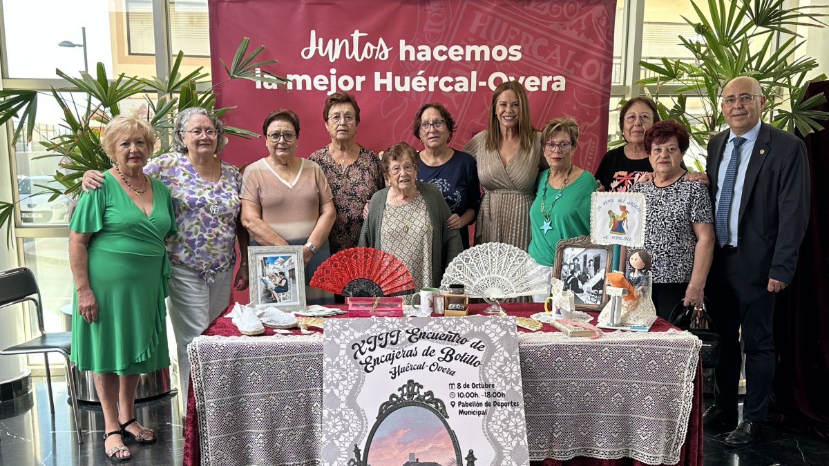 El XIII Encuentro de Bolilleras en Huércal-Overa.