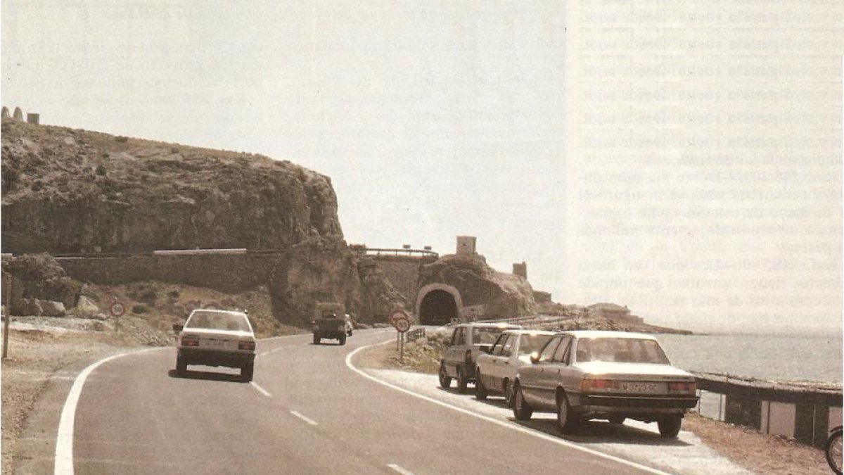 Imagen retrospectiva de la carretera del Cañarete.