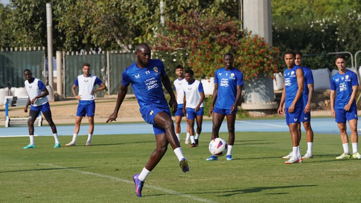 Ibrahima Koné ha demostrado estar muy lejos del nivel de El Bilal Touré.