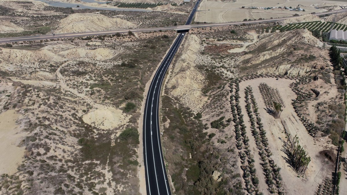 Vista aérea de la carretera.