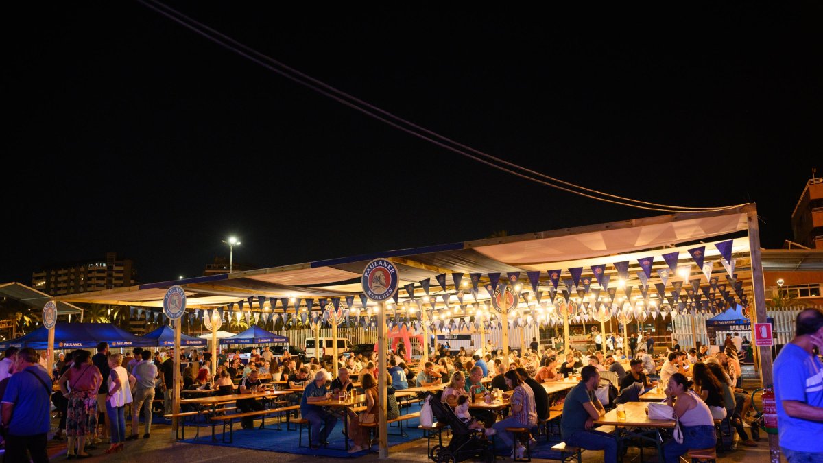 El Oktoberfest del Puerto ha arrancado y estará hasta el día 21 de octubre.