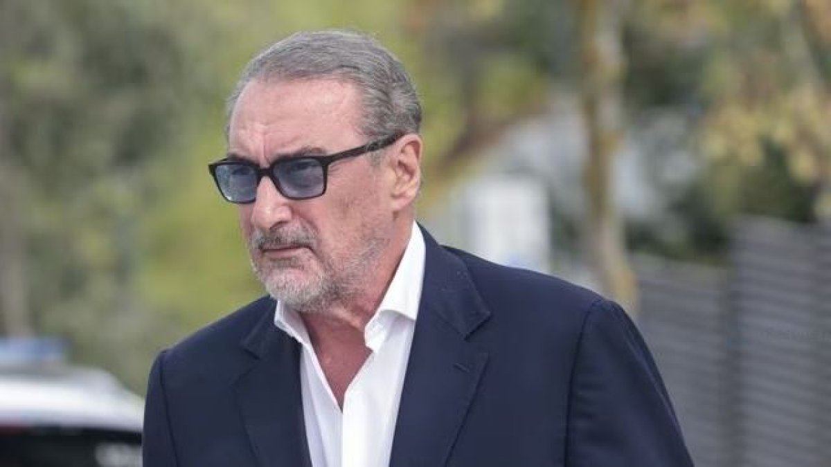 Carlos Herrera se lanza a la aventura de presidir nuestro fútbol.