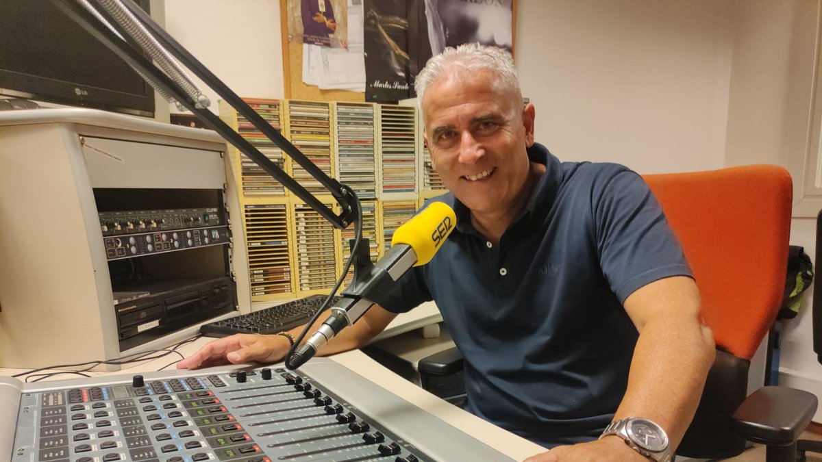 El míster del Carrusel, en la previa del partido del Almería ante Las Palmas.