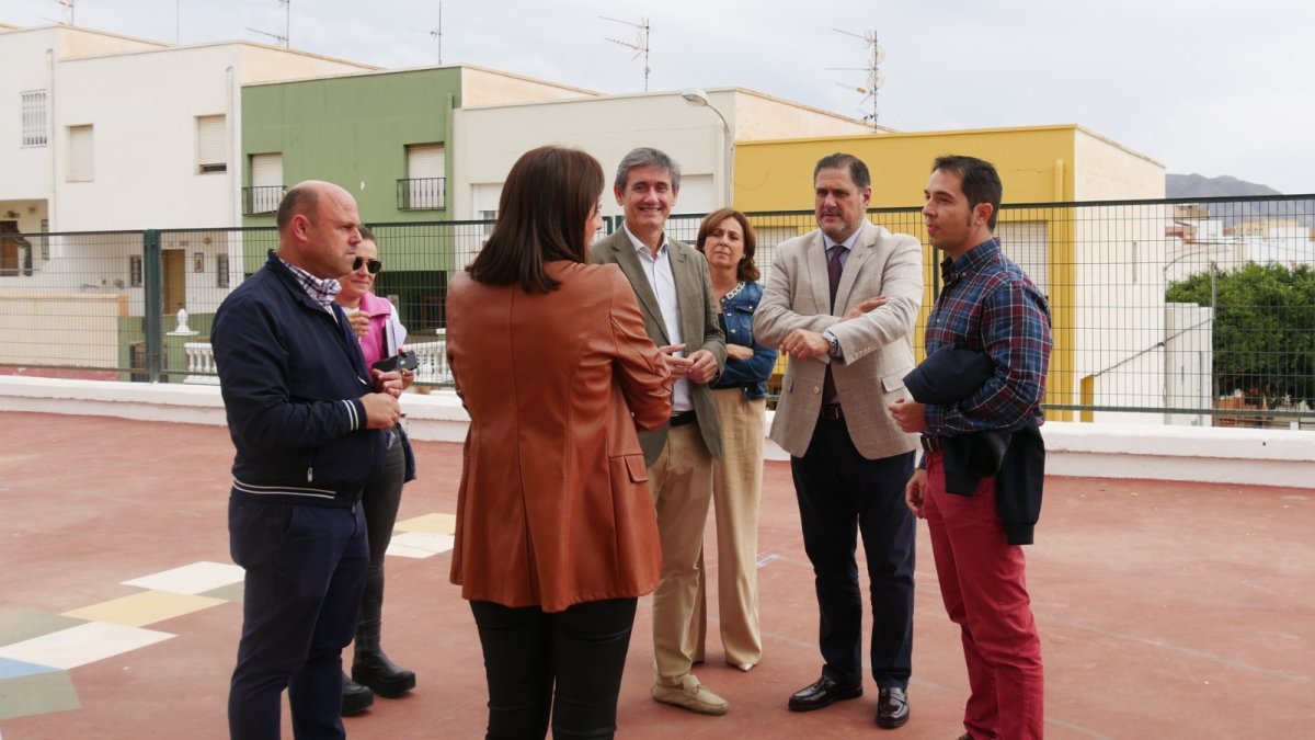 Cortés y Alonso, durante su visita.