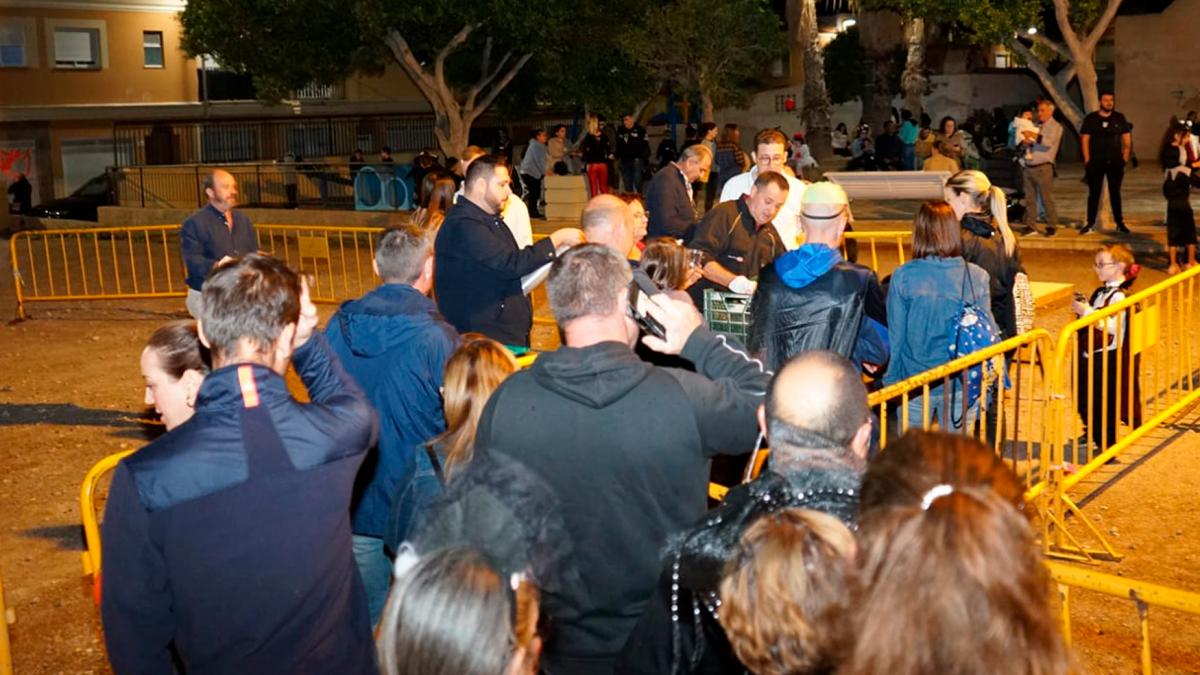 La castañada donde se repartieron un centenar de kilos de castañas.