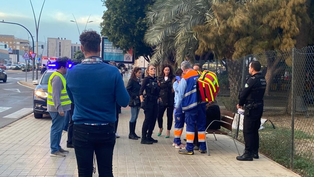 La alcaldesa, María del Mar Vázquez, en el incidente de la Avenida del Mediterráneo