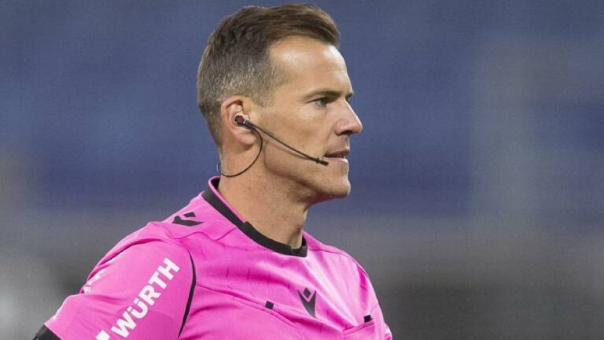 Pulido Santana, árbitro canario de 40 años.