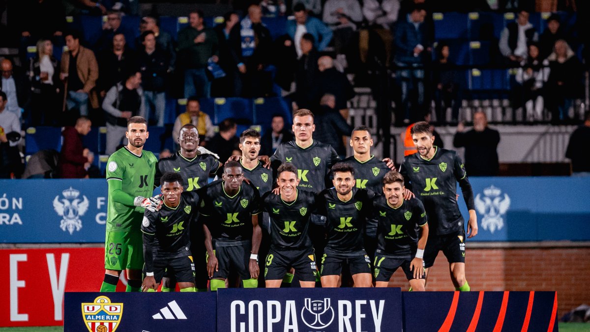 El once del Almería en el partido de Copa ante el Talavera.