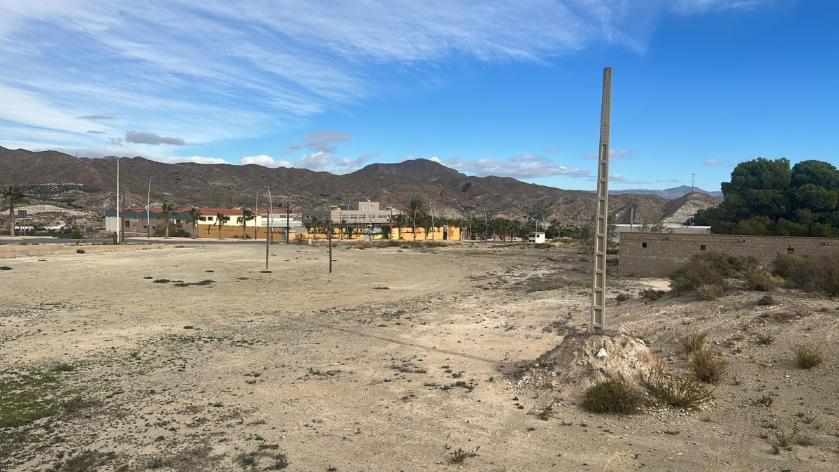 Terreno donde se ubicará el nuevo Pabellón Polideportivo de Arboleas.
