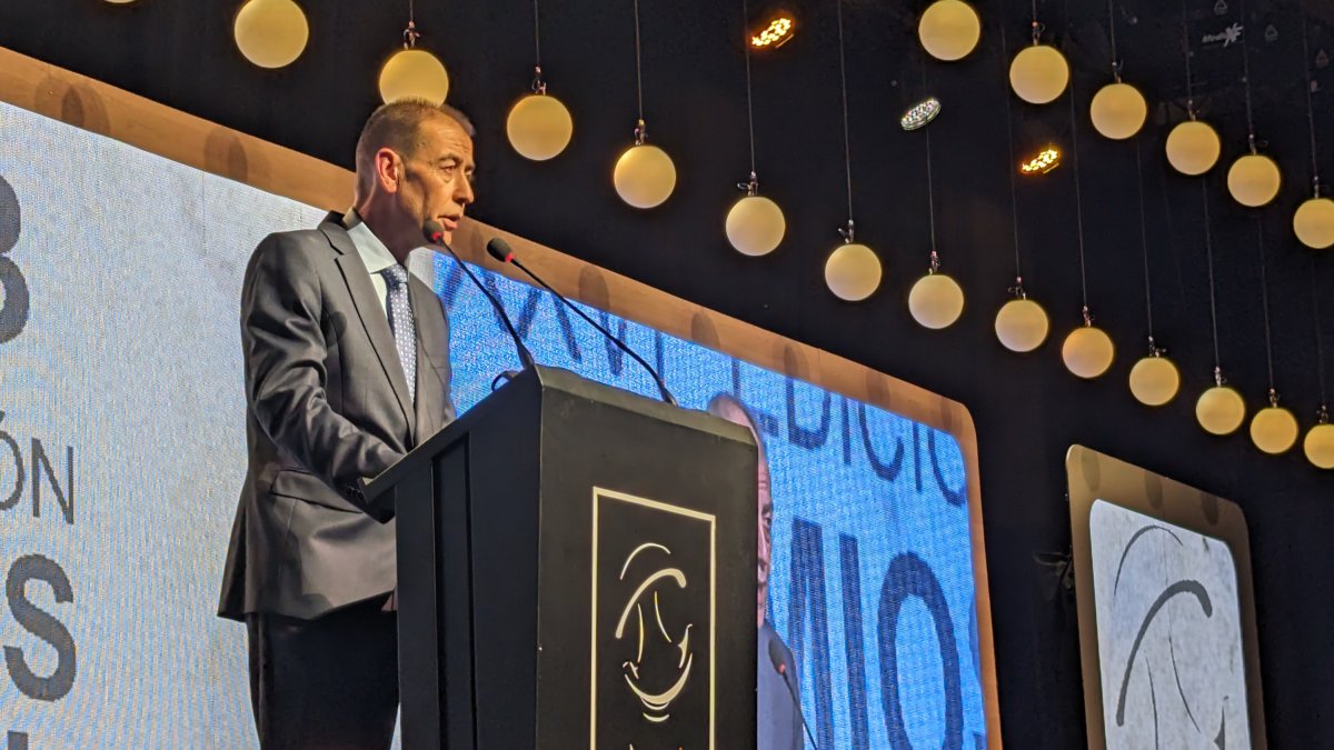 El presidente de AEMA, Jesús Posadas, durante el discurso.