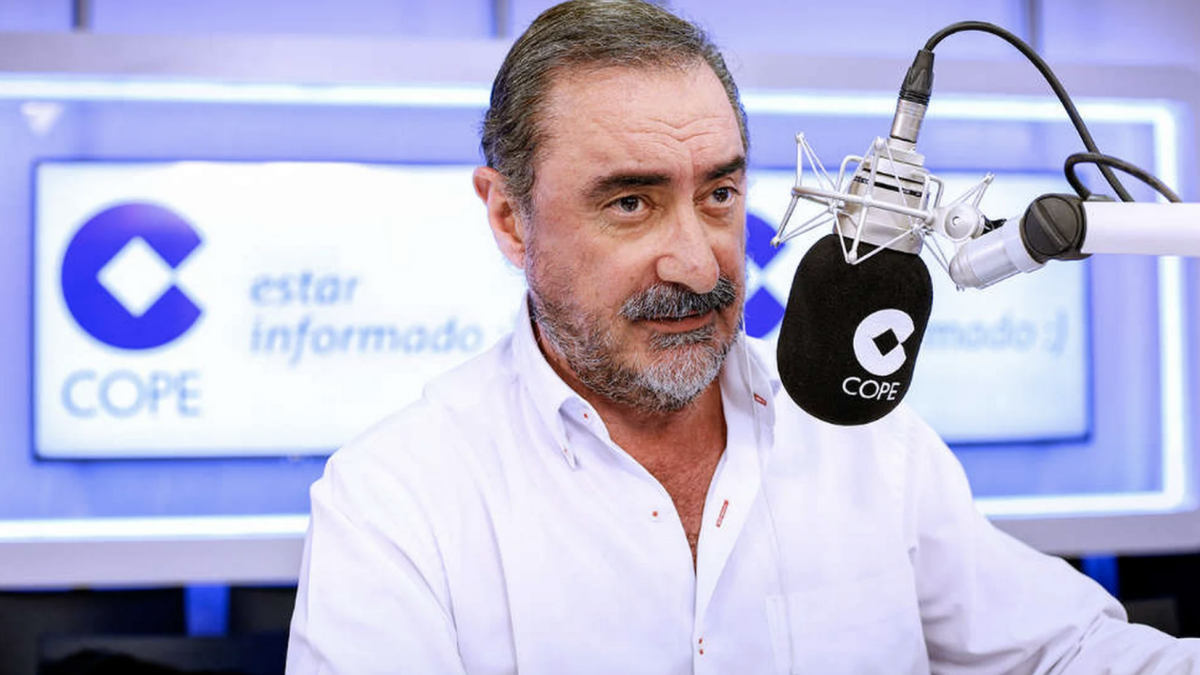 El periodista almeriense Carlos Herrera.