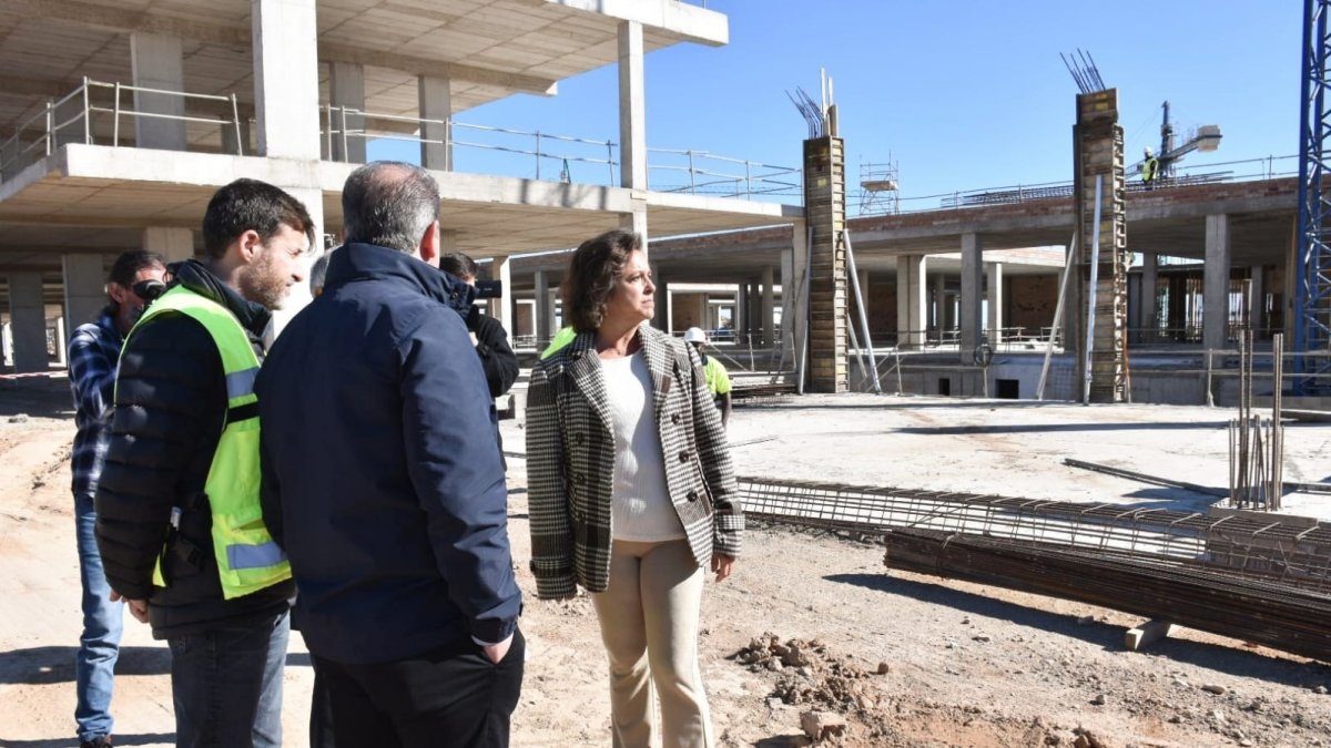La consejera de Salud visita las obras del Hospital de Roquetas de Mar (Almería). Foto de Archivo.