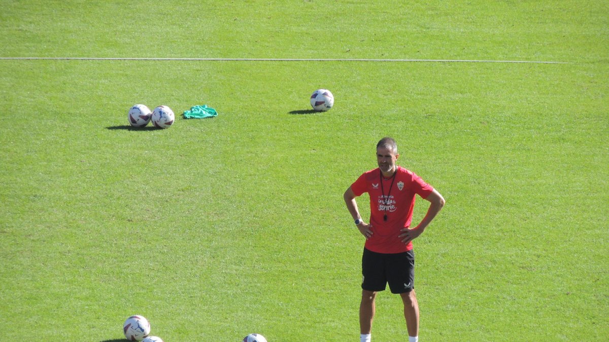 Garitano en una semana sin Liga pero con mucho trabajo para los rojiblancos.