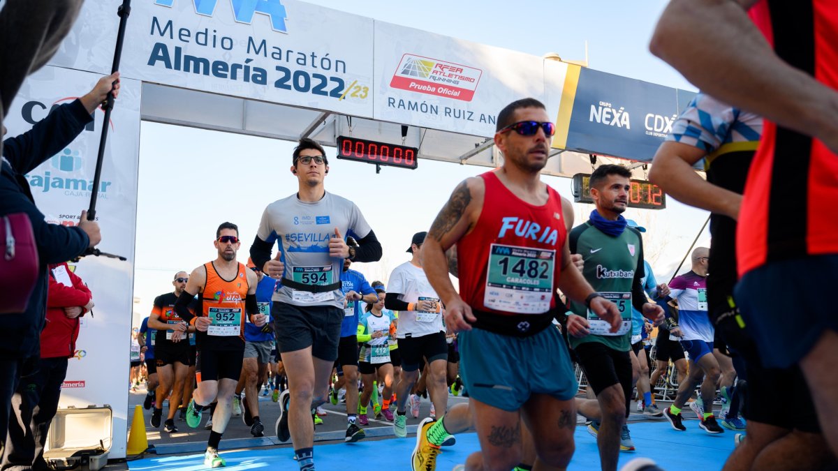 Colaboran la Universidad de Almería, Autoridad Portuaria de Almería,  Diputación Provincial  y Junta de Andalucía.