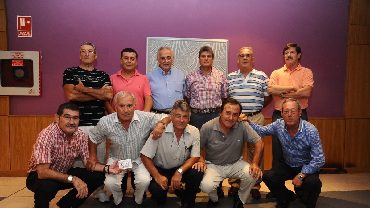 Los míticos del Plus Ultra reunidos por su padre futbolístico.