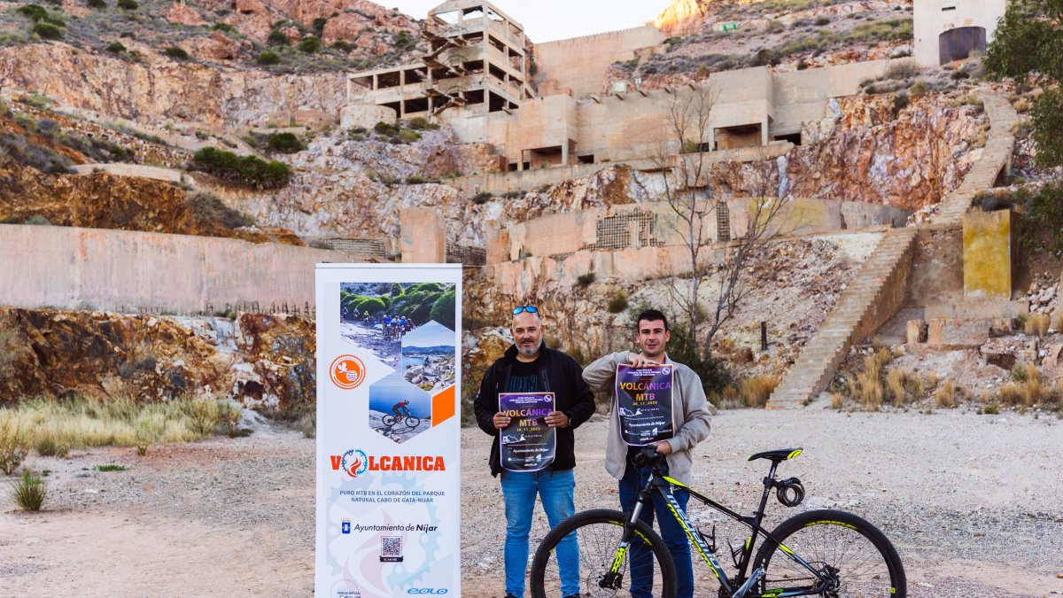 Presentación de la Volcánica en las Minas de Rodalquilar.