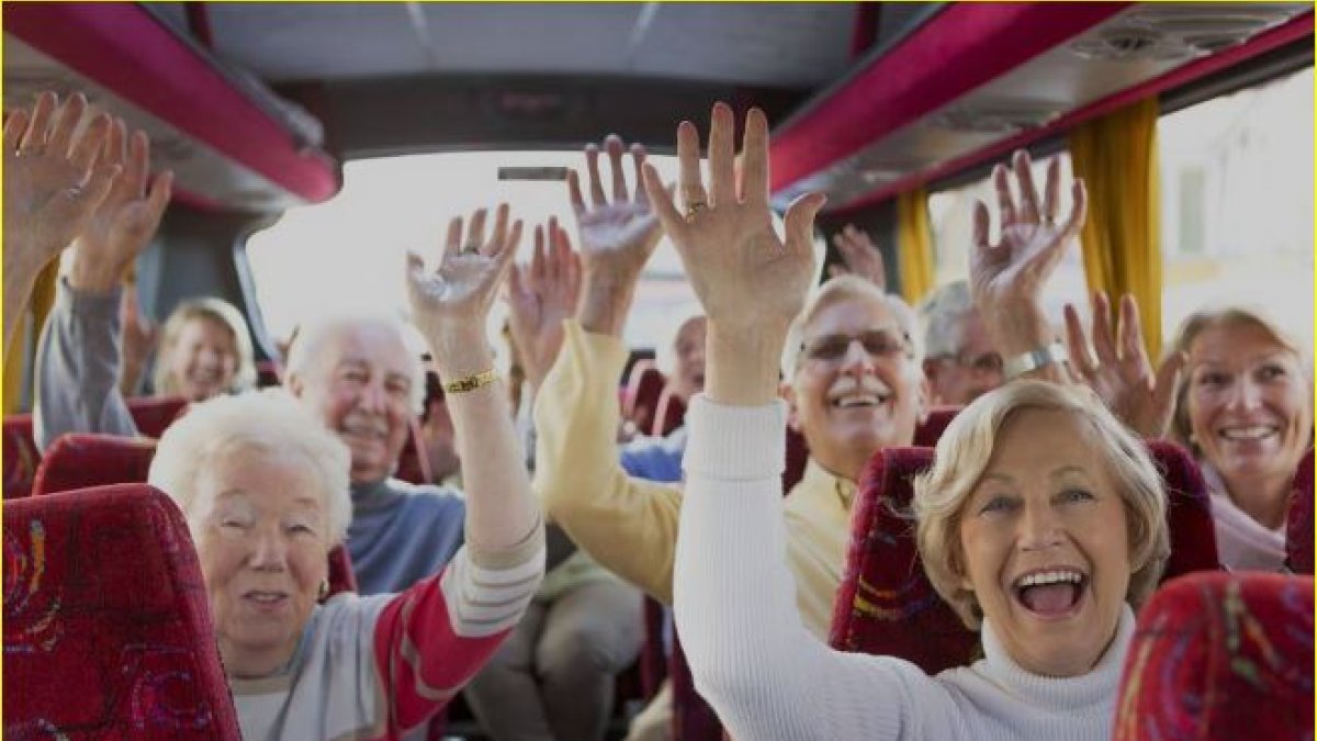 Jubilados en uno de los viajes del Imserso.